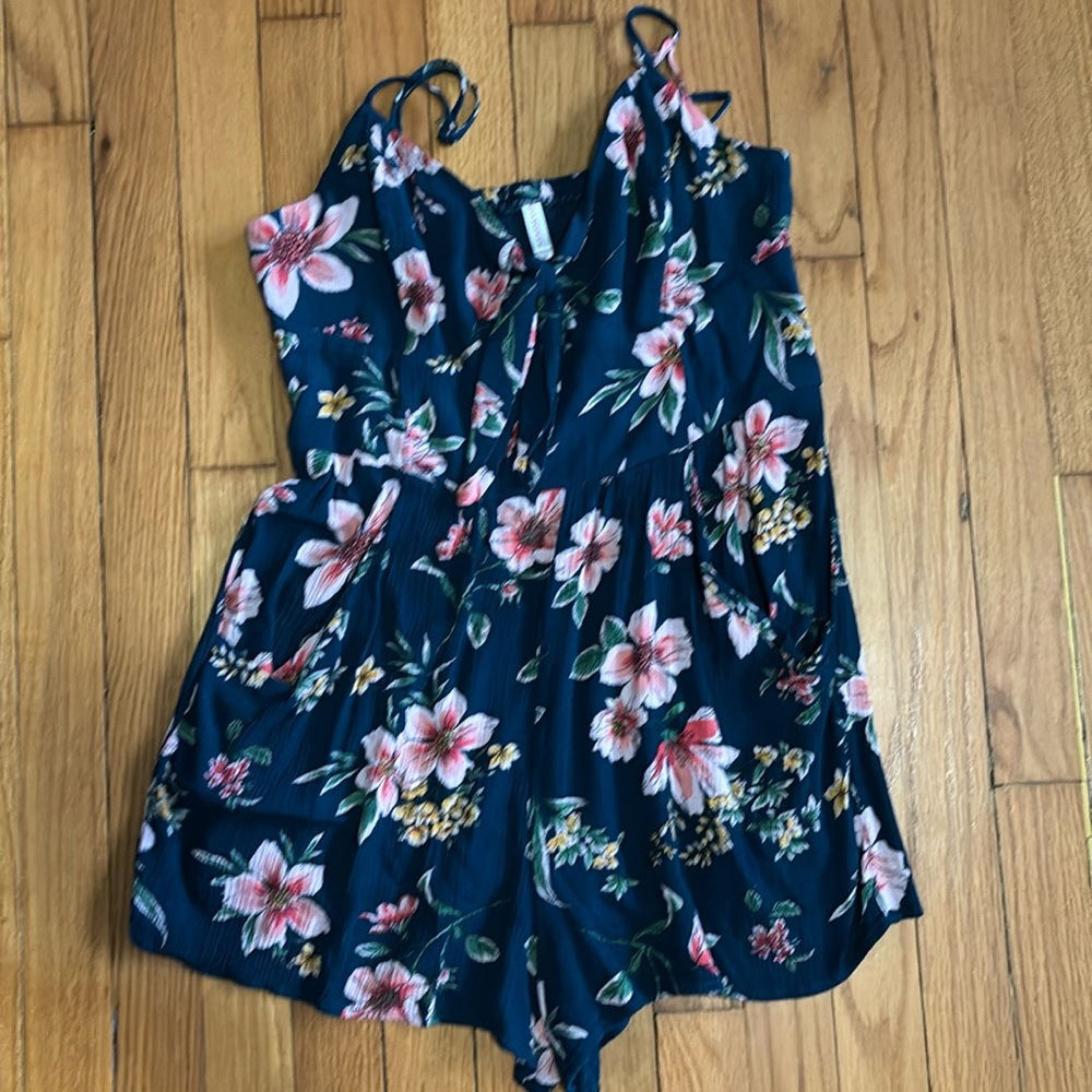 Women’s medium romper